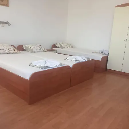 стоянови Hotell Primorsko